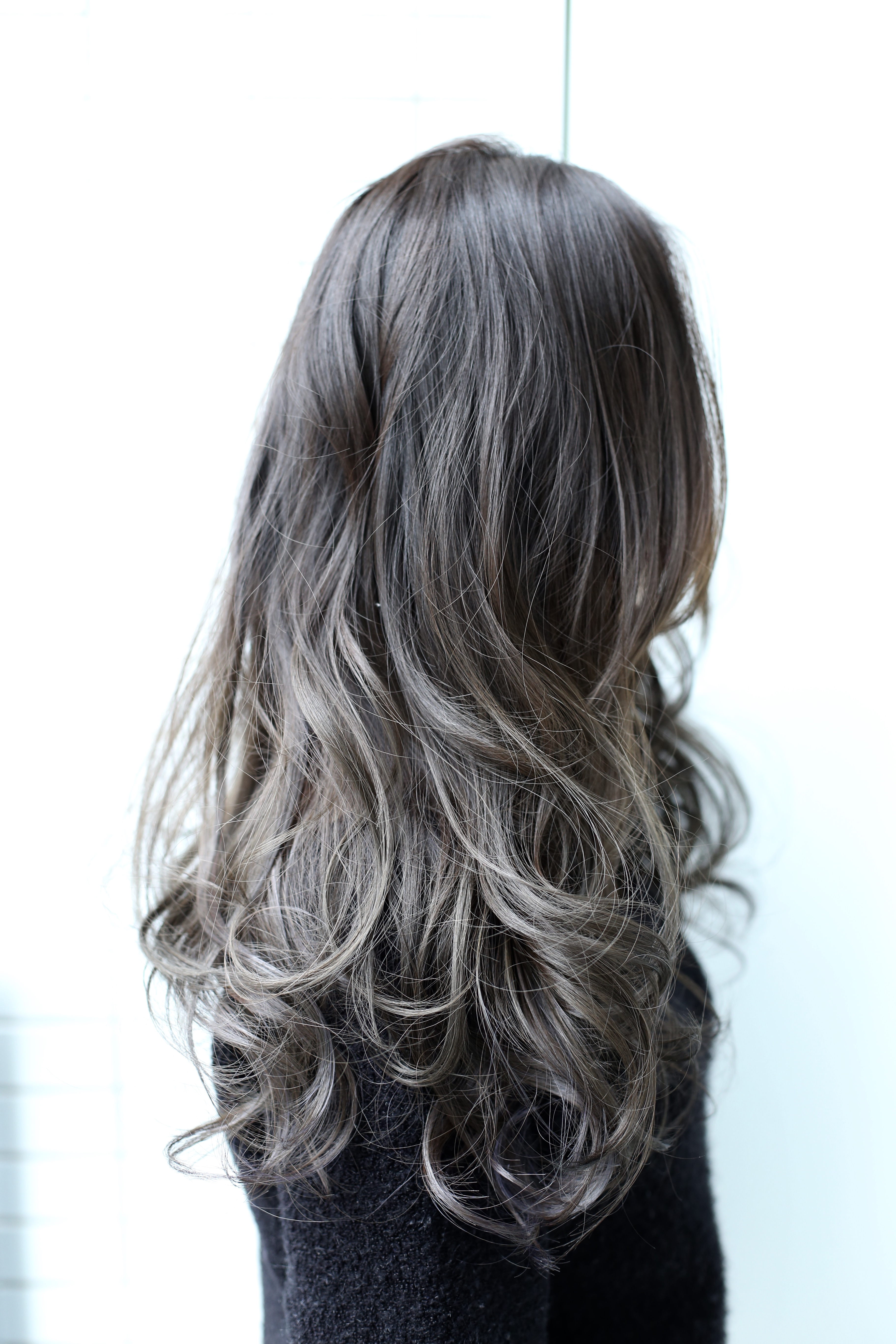 ヘアカラー、グレージュカラーを紹介します！