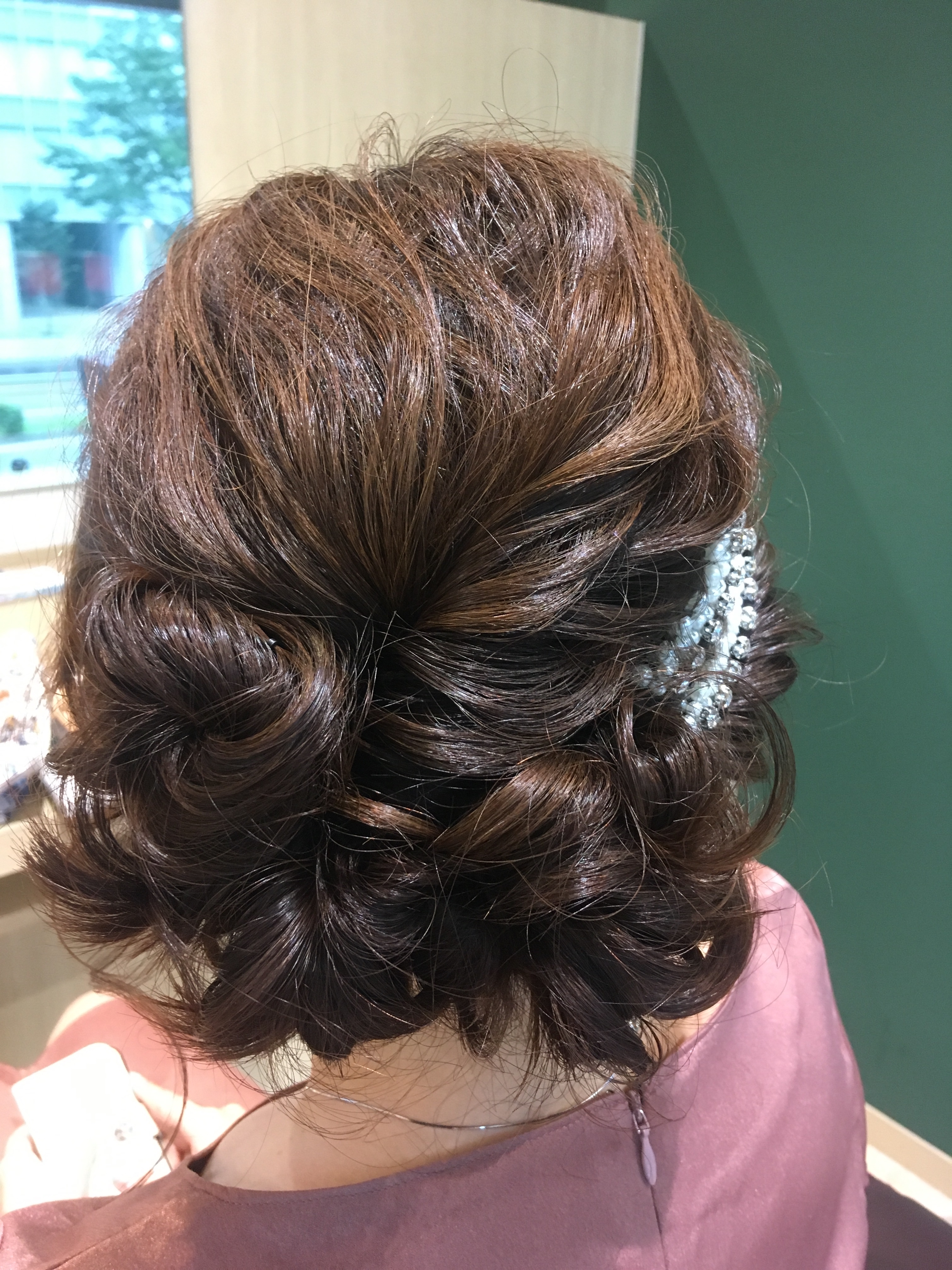 結婚式のお呼ばれゆるふわヘアアレンジを紹介します！！